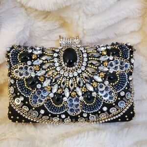 NWOT Stunning Embellished Clutch Purse with Chain Strap